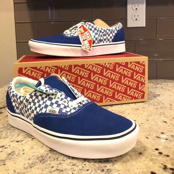 vans tear check comfycush era